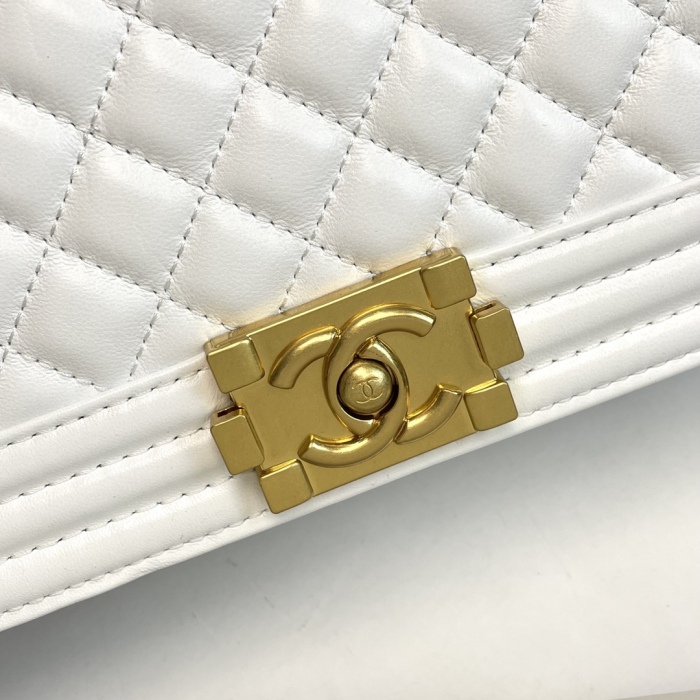 Chanel BOY Shoulder Bags Size 25*14*7cm