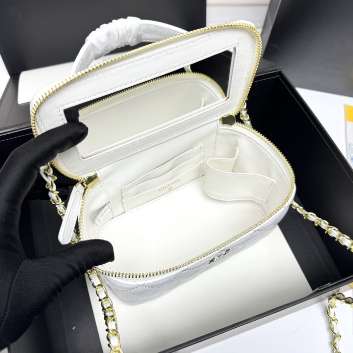 Chanel AP4910 26C Shoulder Bags 17*9.5*8cm