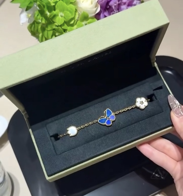 Van Cleef & Arpels Bracelet