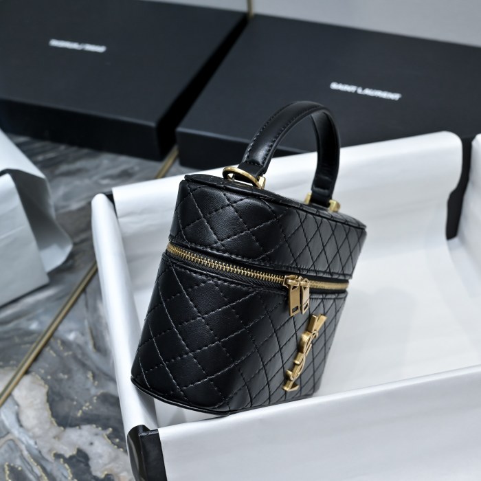 YSL Mini Gaby Shoulder Bags Size 18*11*6.5cm