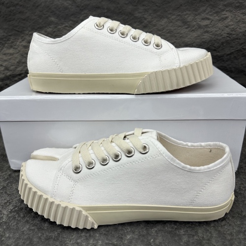 Maison Margiela Tabi Sneaker Size 36-46