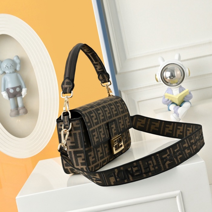 Fendi Women Shoulder Bags 2-Size