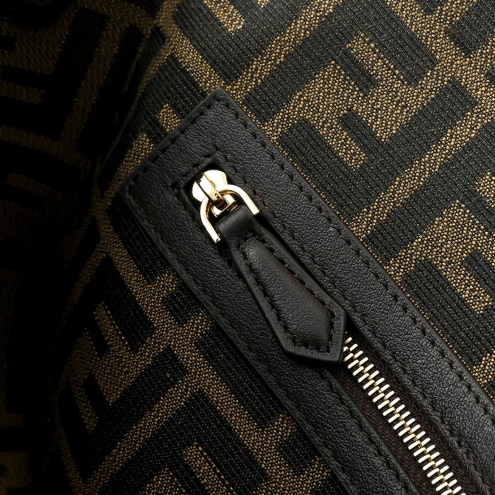 Fendi Women Shoulder Bags 2-Size