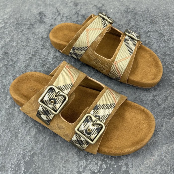 Burberry Urchin Sandals & Slippers Size 36-46