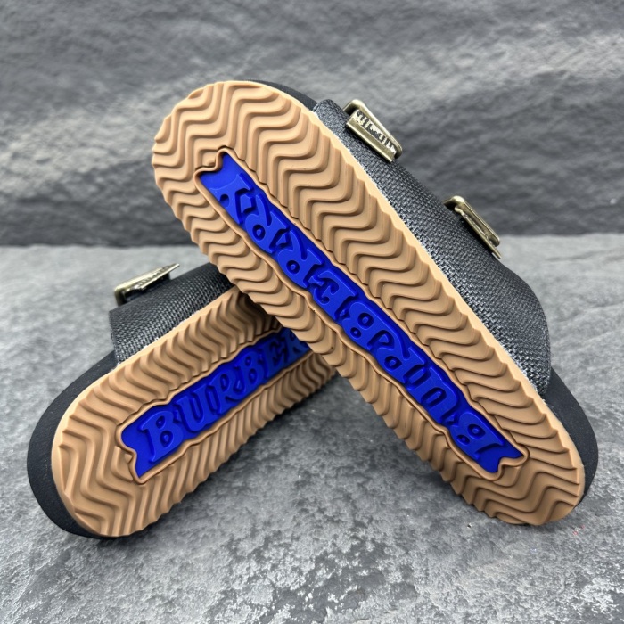 Burberry Urchin Sandals & Slippers Size 36-46