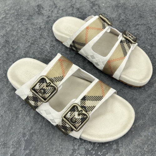 Burberry Urchin Sandals & Slippers Size 36-46