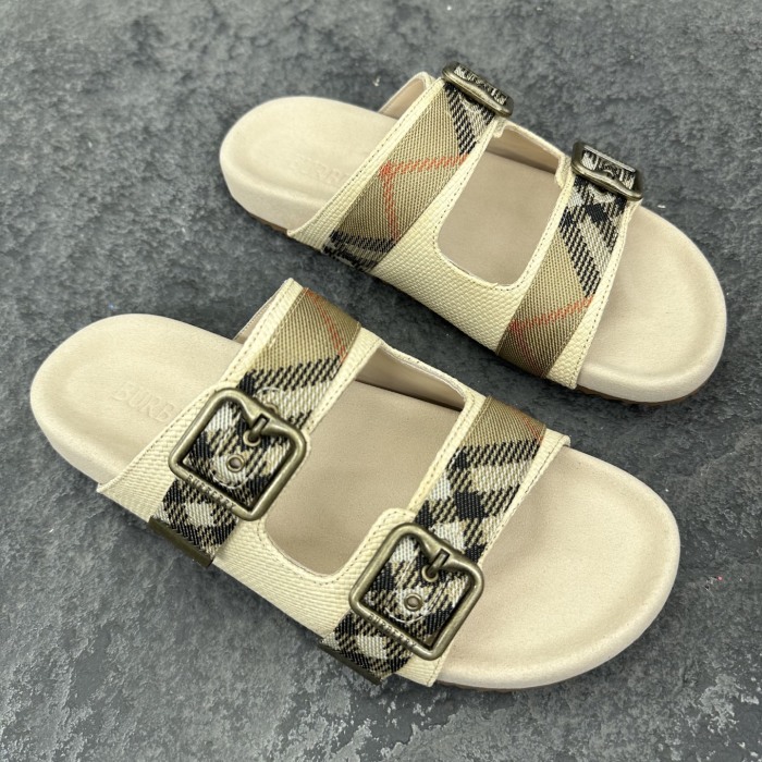 Burberry Urchin Sandals & Slippers Size 36-46