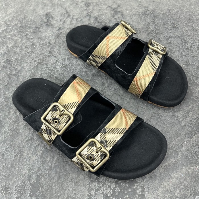 Burberry Urchin Sandals & Slippers Size 36-46