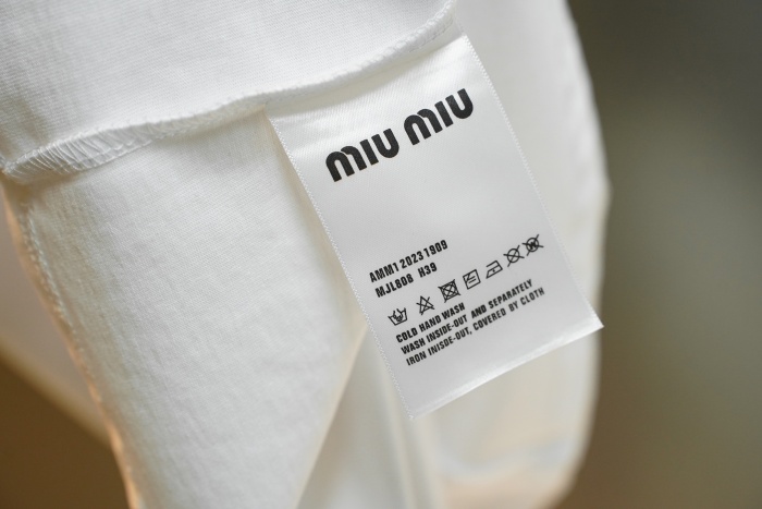 MiuMiu 2026ss New T Shirt Size S-XL