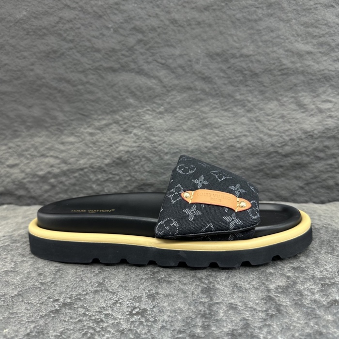 Louis Vuitton 2026ss POOL PILLOW COMFORT Sandals Slippers Size 36-46