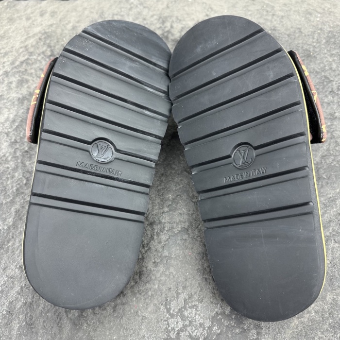 Louis Vuitton 2026ss POOL PILLOW COMFORT Sandals Slippers Size 36-46