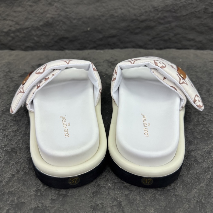 Louis Vuitton 2026ss POOL PILLOW COMFORT Sandals Slippers Size 36-46