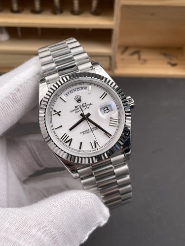 Rolex Day-Date 40 Oyster 40mm White gold M228236-0010