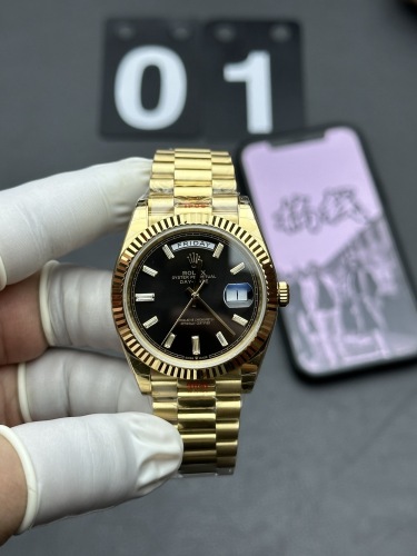 Rolex Day-Date 40 Oyster 40mm yellow gold M228238-0004