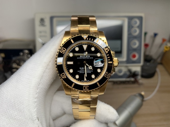 Rolex Submariner Date Oyster, 41 mm, yellow gold m126618ln-0002
