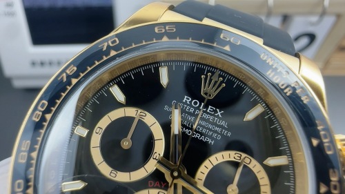 Rolex Cosmograph Daytona Oyster 40mm  yellow gold   M126518LN-0008