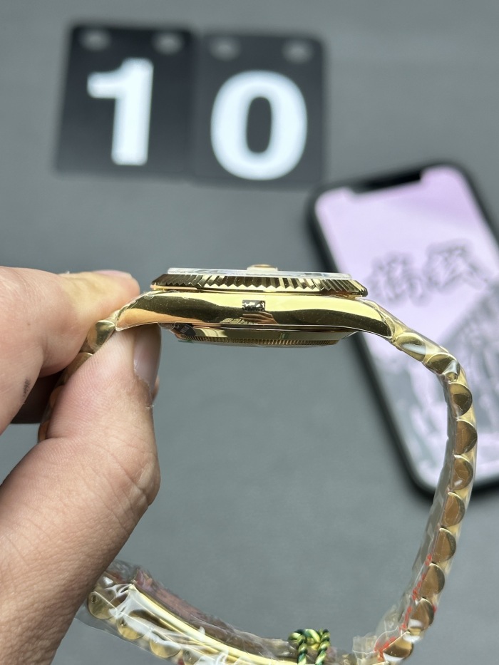 Rolex Day-Date 40 Oyster 40mm yellow gold M228238-0005