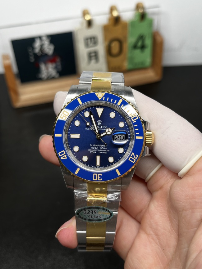 Rolex Submariner 41mm Oystersteel and yellow gold  M126613LB-0002