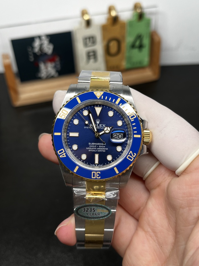 Rolex Submariner 41mm Oystersteel and yellow gold  M126613LB-0002