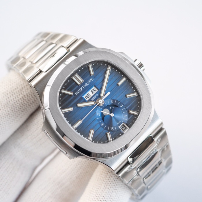 Patek Philippe Nautilus ref 5726/1A‑014 40.5mm Stainless Steel
