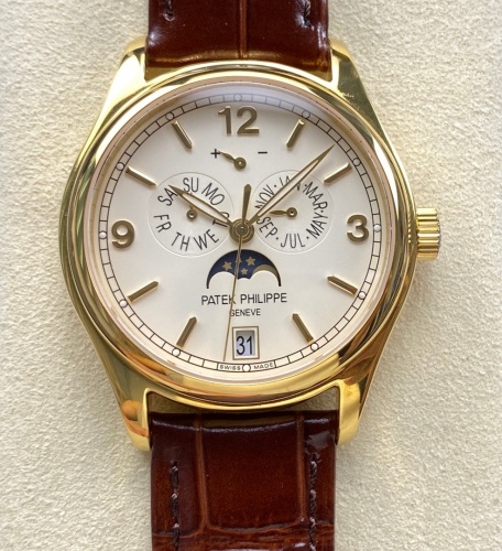 Patek Philippe Complications ref 5146J‑001 39mm Yellow Gold