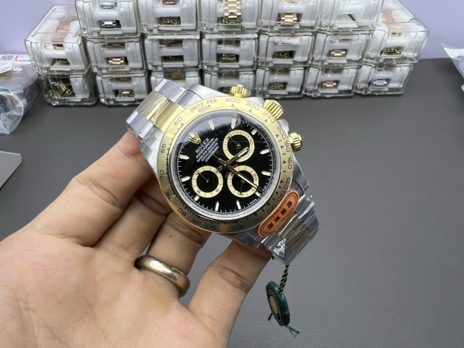 Cosmograph Daytona Oyster 40 mm Oystersteel and yellow gold M126503-0003