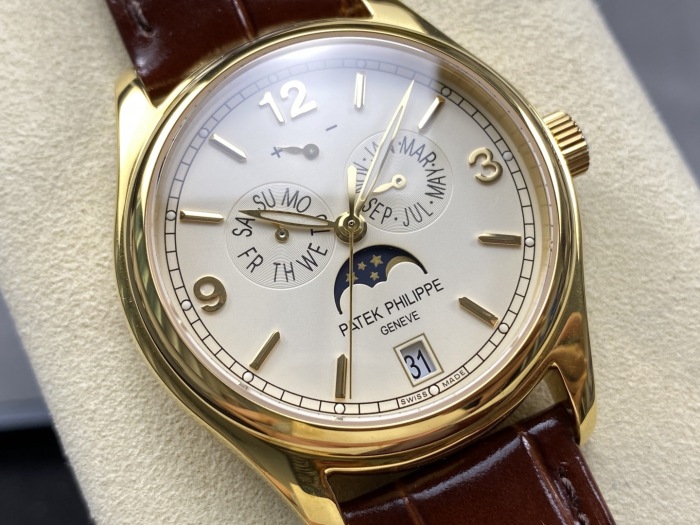Patek Philippe Complications ref 5146J‑001 39mm Yellow Gold