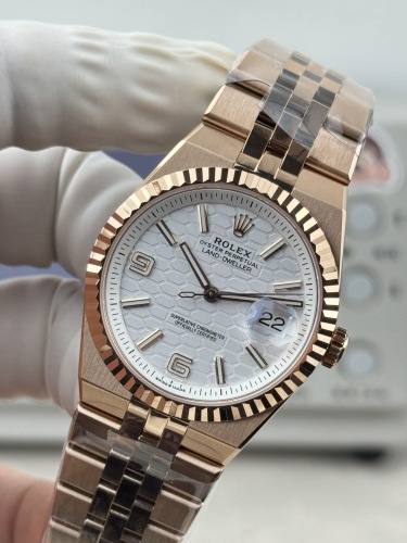 Rolex Land-Dweller 36 Oyster 36mm Everose gold M127235-0001