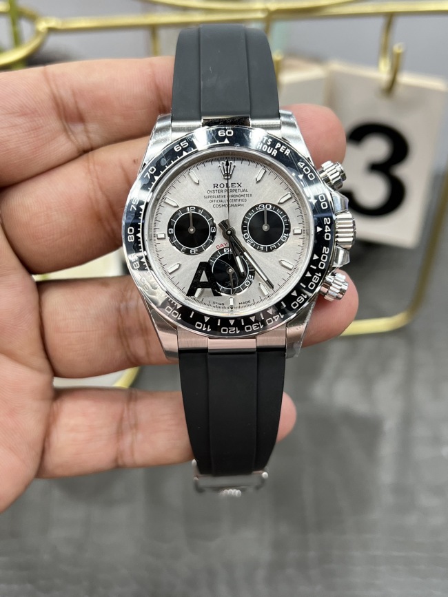Rolex Cosmograph Daytona Oyster 40mm White Gold M126519LN