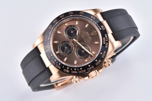 Rolex Cosmograph Daytona Oyster 40mm Everose goldRolex M126515LN-0010