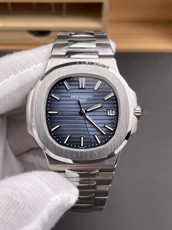 Patek Philippe Nautilus 5711/1A‑010 40mm Stainless Steel