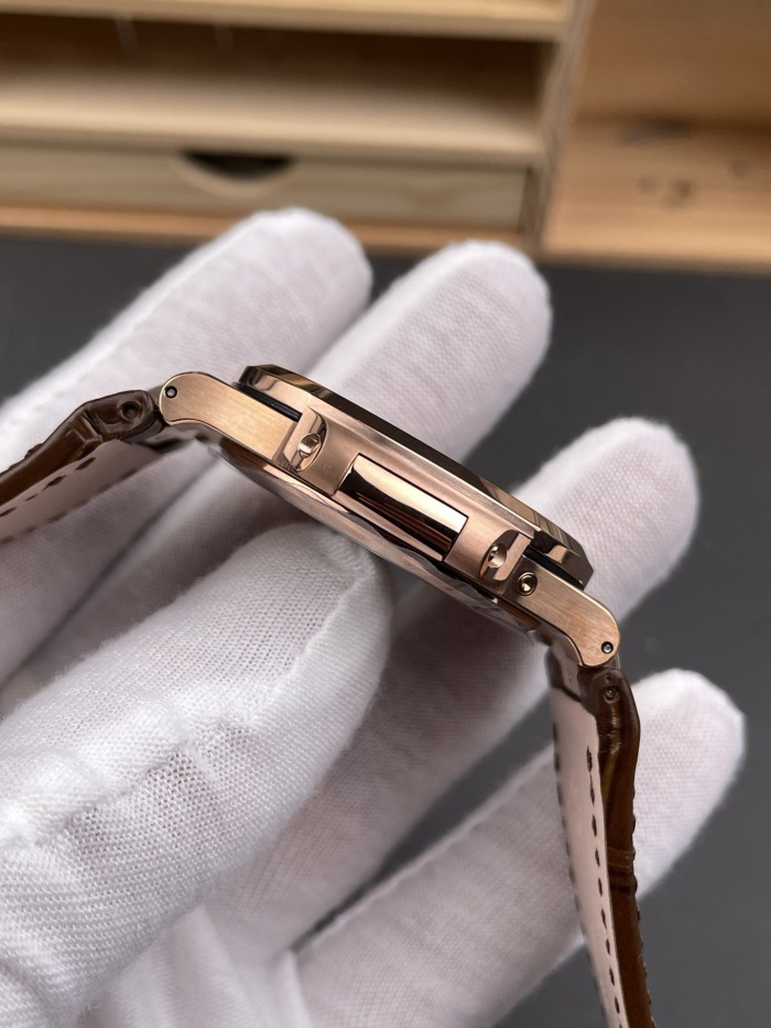 Patek Philippe Nautilus ref. 5712/1R‑001 40mm Rose Gold