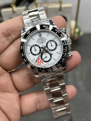 Rolex Cosmograph Daytona Oyster 40mm Oystersteel Reference 126500LN