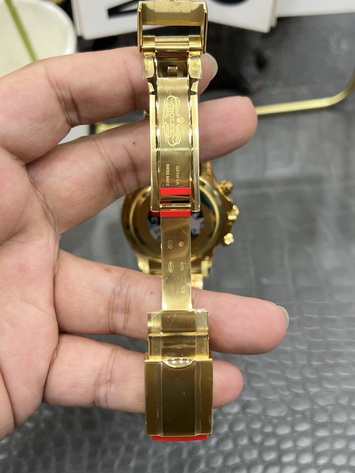 Rolex Cosmograph Daytona Oyster 40 mm  Yellow gold  M126508