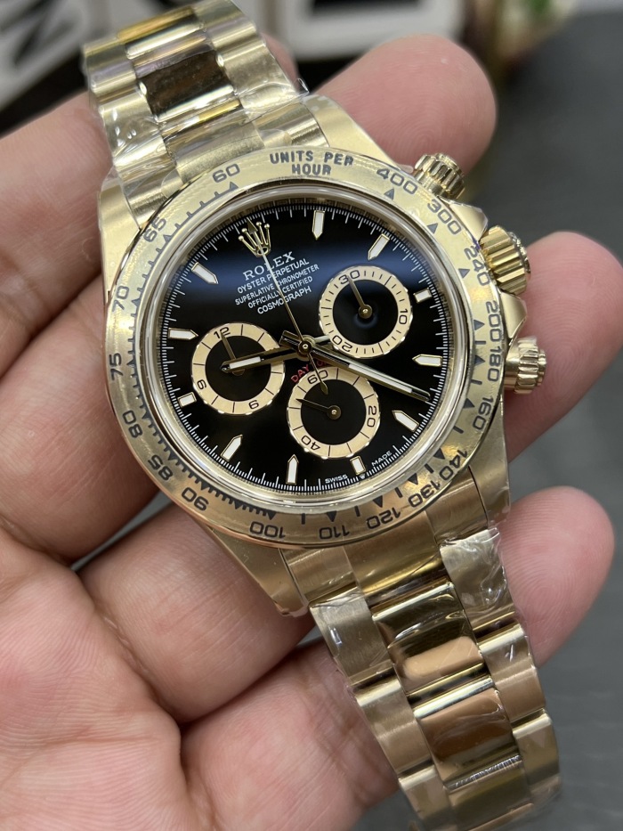Rolex Cosmograph Daytona Oyster 40mm yellow gold M126508-0004
