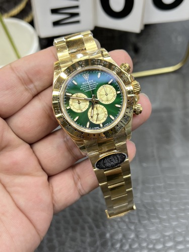 Rolex Cosmograph Daytona Oyster 40 mm  Yellow gold  M126508