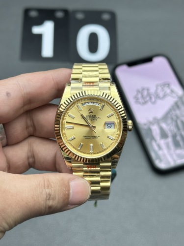 Rolex Day-Date 40 Oyster 40mm yellow gold M228238-0005