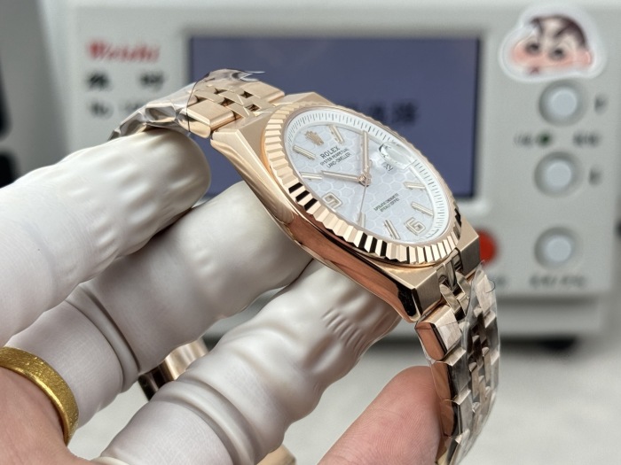 Rolex Land-Dweller 36 Oyster 36mm Everose gold M127235-0001