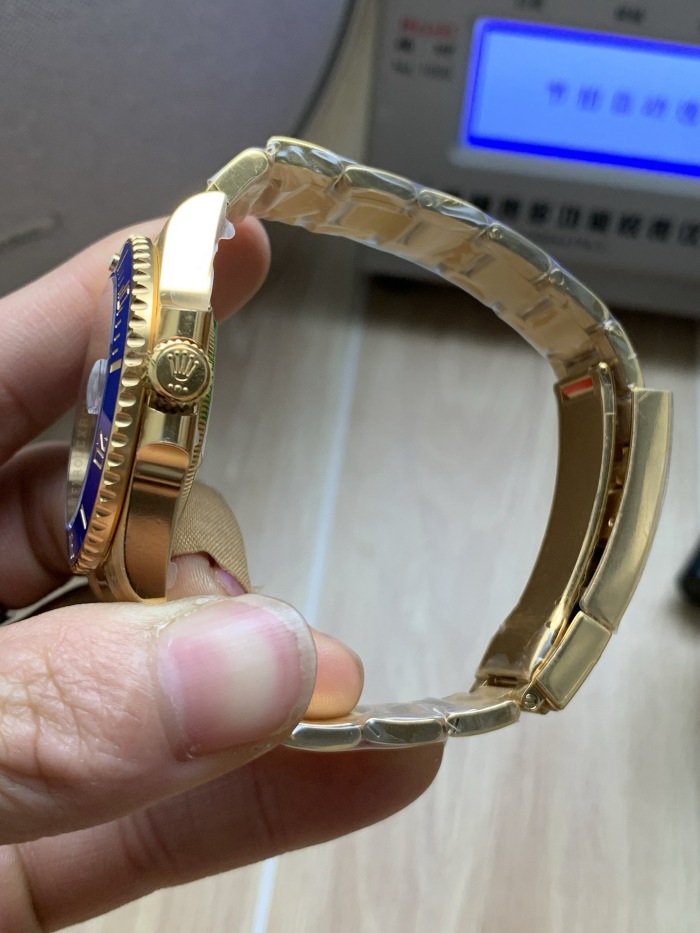 Rolex Submariner Date Oyster 41mm yellow gold m126618lb-0002