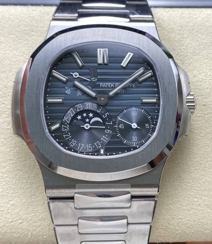 Patek Philippe Nautilus ref 5712/1A‑001 40mm Stainless Steel