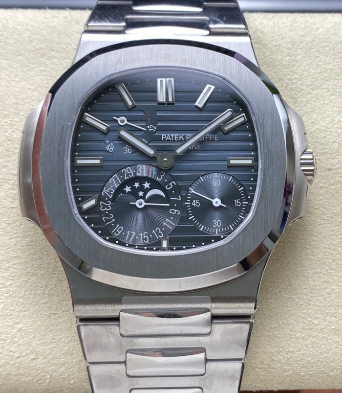 Patek Philippe Nautilus ref 5712/1A‑001 40mm Stainless Steel