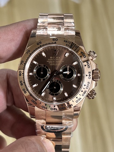  Rolex Cosmograph Daytona Oyster 40mm  Everose goldRolex M126505-0005
