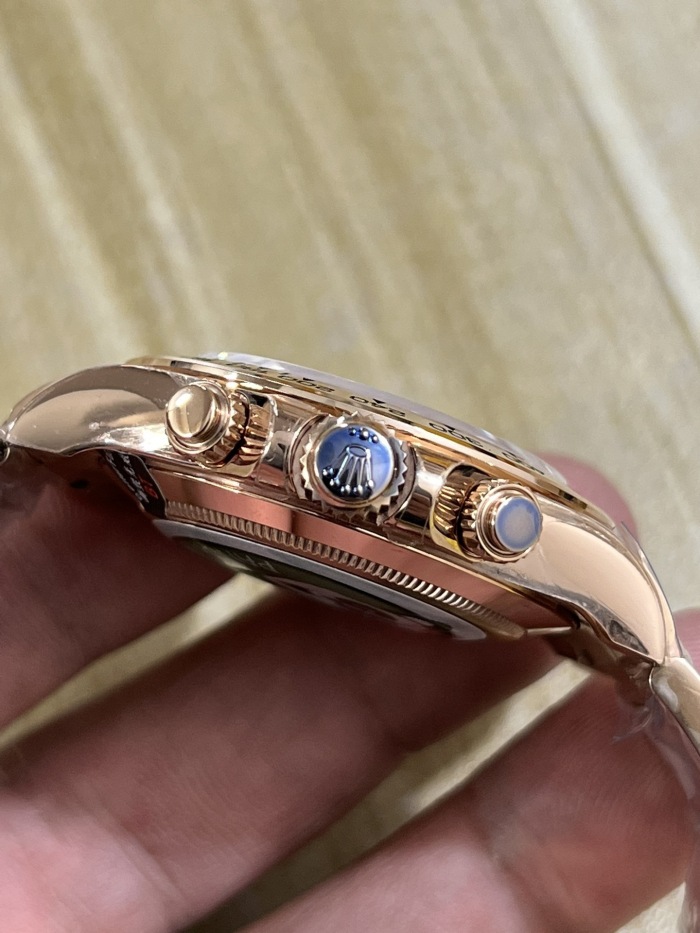 Rolex Cosmograph Daytona Oyster 40mm  Everose gold M126505-0001