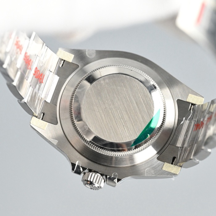 Rolex Submariner 41mm Oystersteel  M126610LN-0001