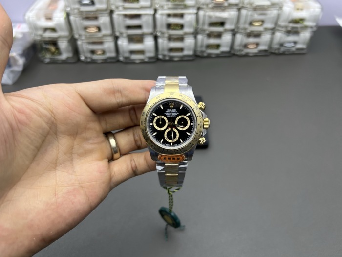 Cosmograph Daytona Oyster 40 mm Oystersteel and yellow gold M126503-0003