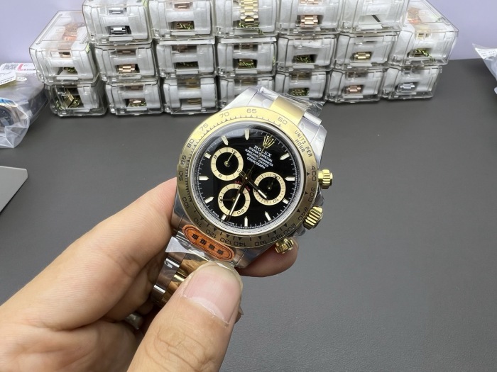 Cosmograph Daytona Oyster 40 mm Oystersteel and yellow gold M126503-0003