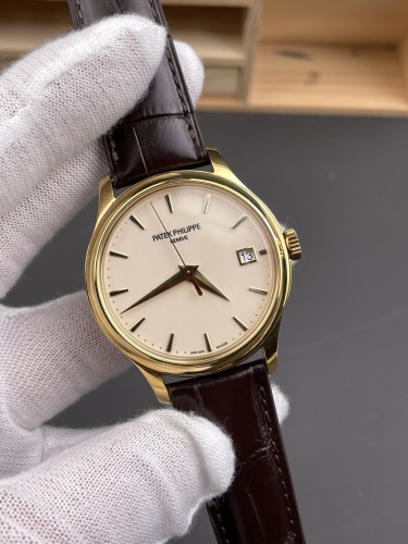 Patek Philippe Calatrava Date Yellow Gold Watch ref 5227J‑001 39mm