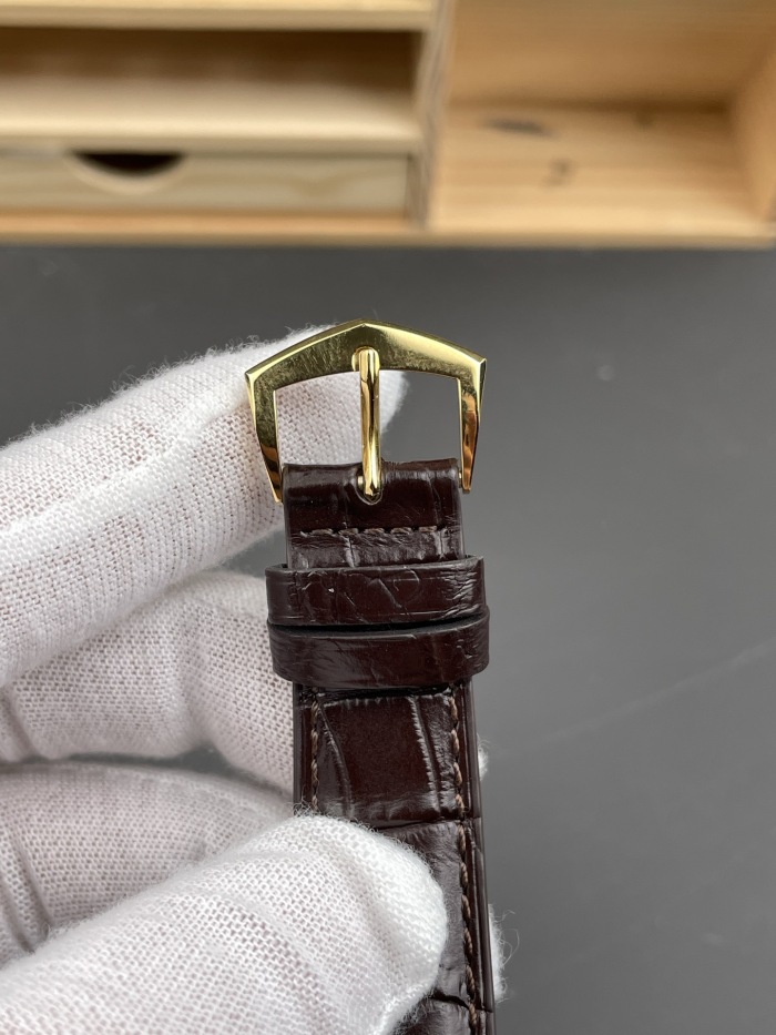 Patek Philippe Calatrava Date Yellow Gold Watch ref 5227J‑001 39mm