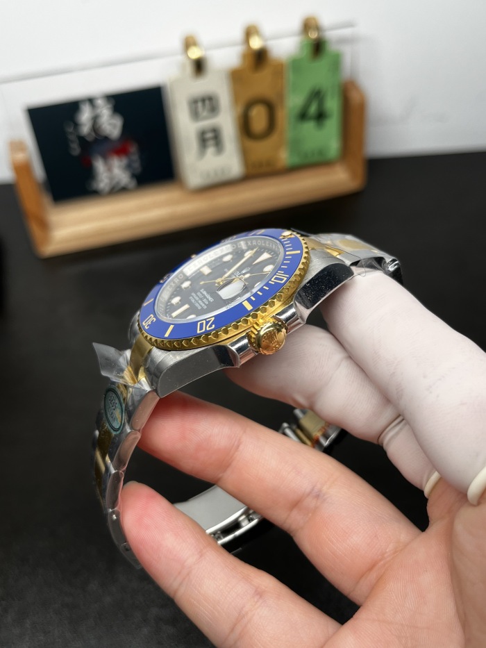 Rolex Submariner 41mm Oystersteel and yellow gold  M126613LB-0002