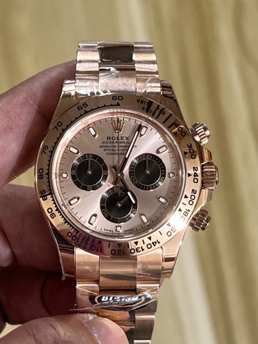  Rolex Cosmograph Daytona Oyster 40mm Everose gold  M126505-0003